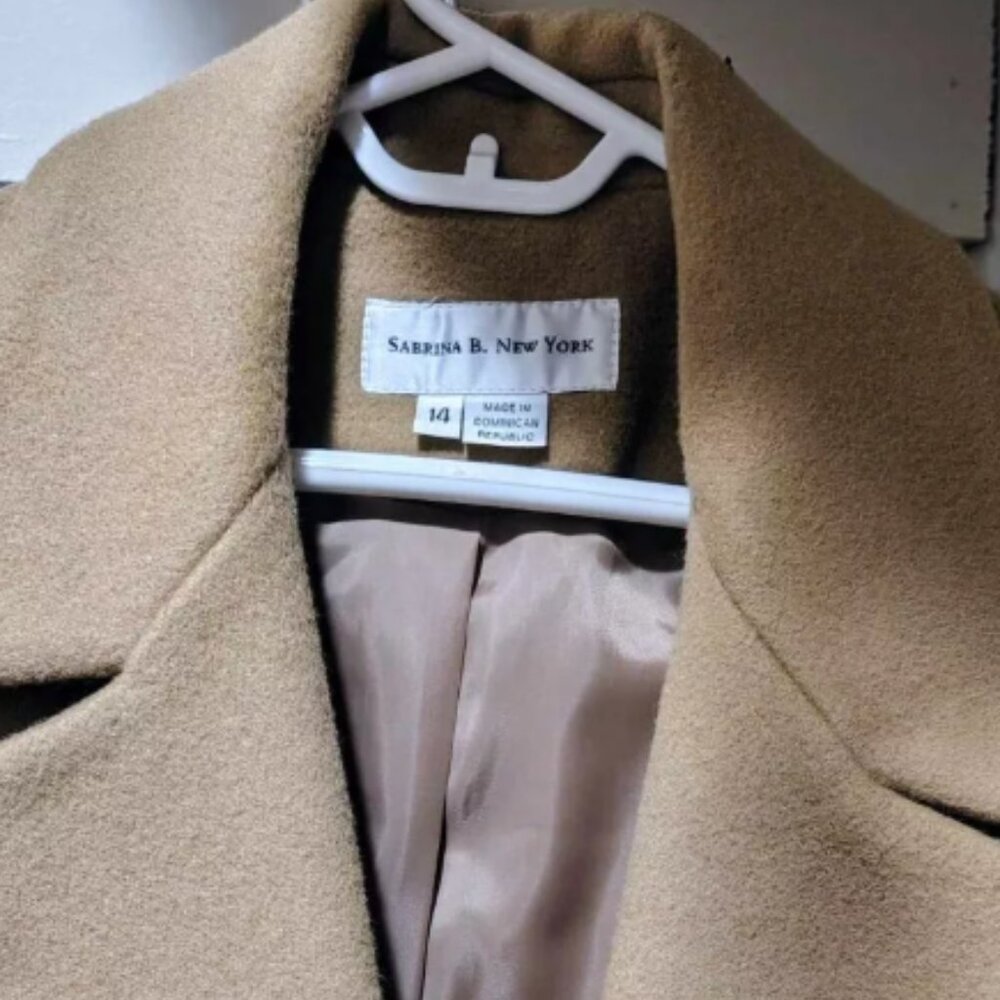 Vintage Sabrina & New York Tan Double-Breasted Wool Coat – Classic 1970s